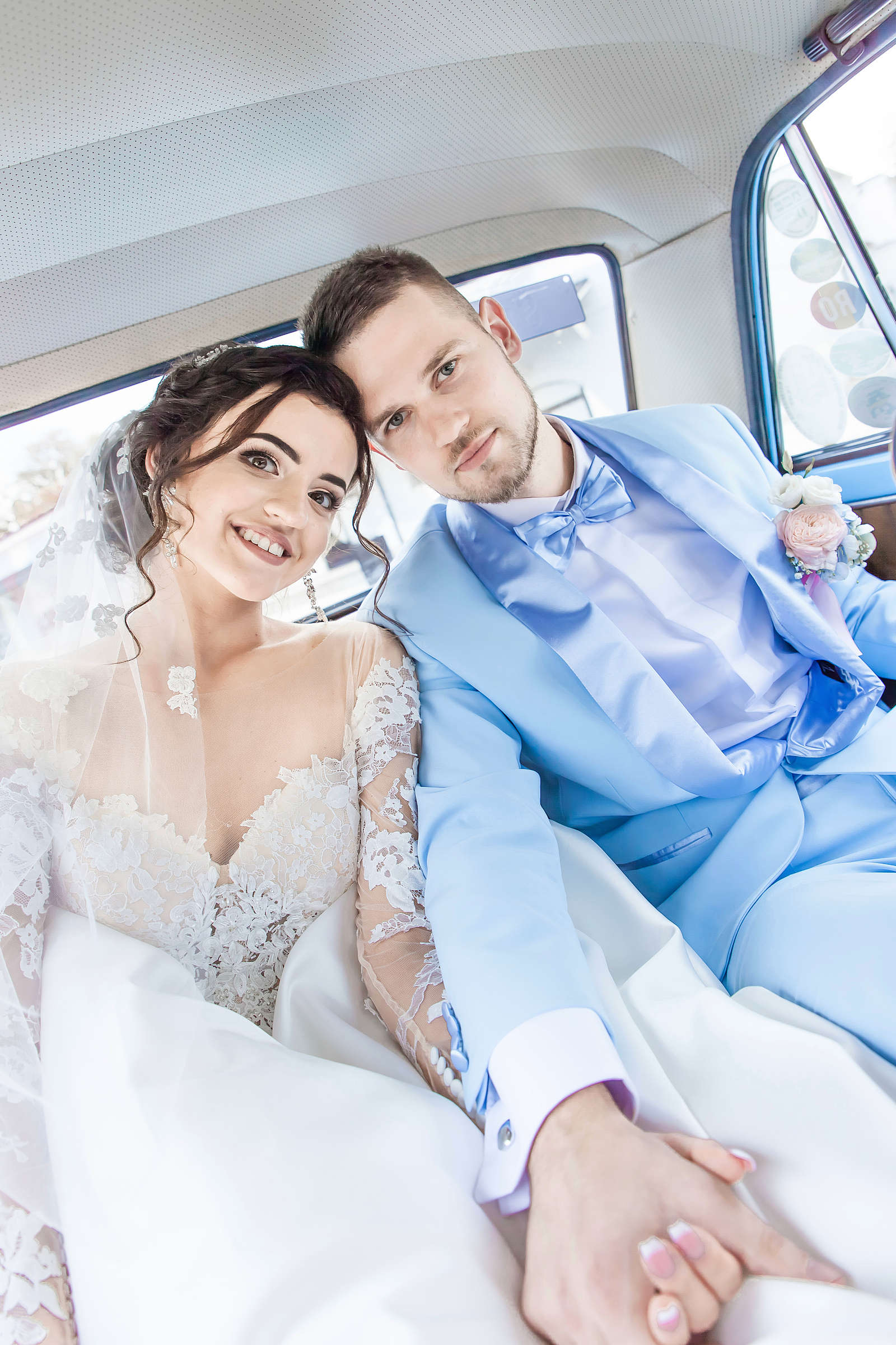 Fotograf a kameraman na svadbu v jednom